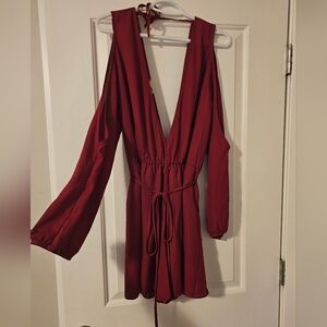 ShowPo Low Cut Romper w/ Cut Out Sleeves Size 16US